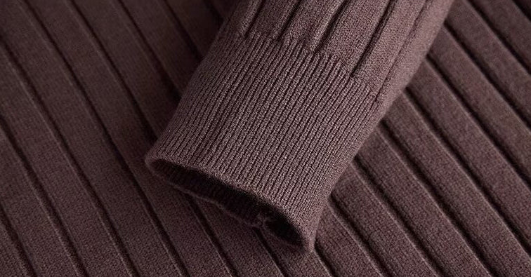 The Ribbed Mockneck